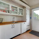 Ferienhaus Evan - 1-3km From The Sea By Interhome *